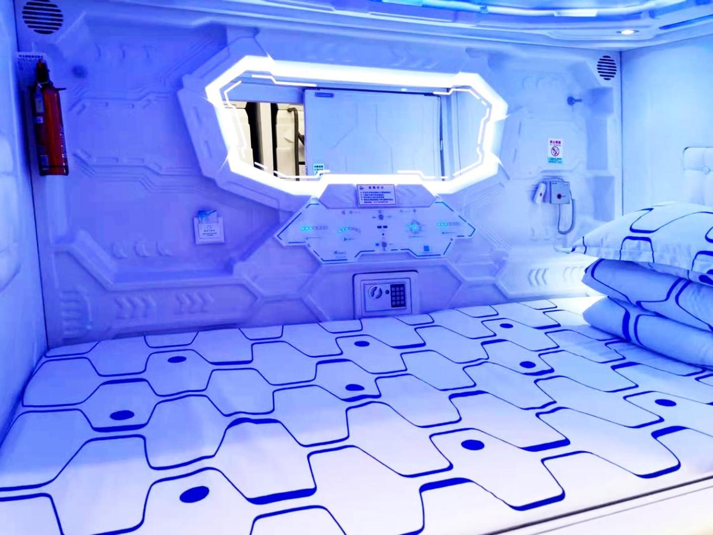 Xi'An Xianyang International Airport Space Capsule Hotel Exterior photo